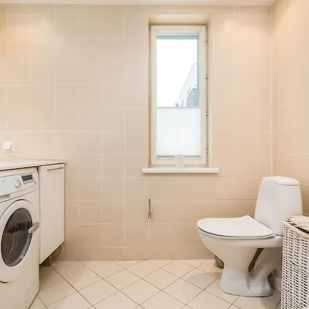 Apartment Spacious 3-bedroom With Balcony And Free Parking Tallinn